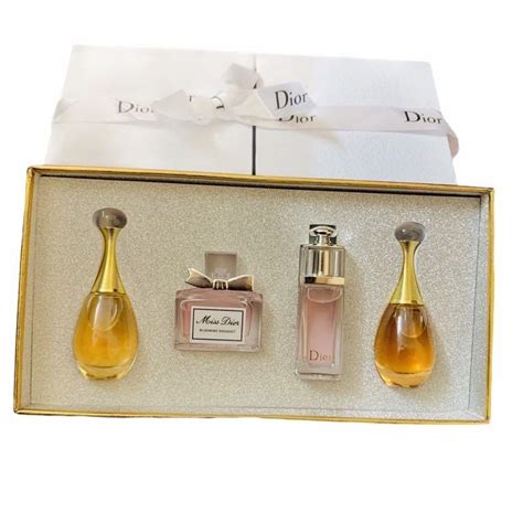 mini dior fragrance|christian dior gift set.